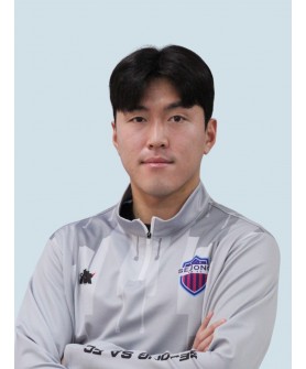25. 우민걸 (DF)