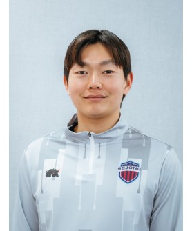8. 윤용호 (MF)